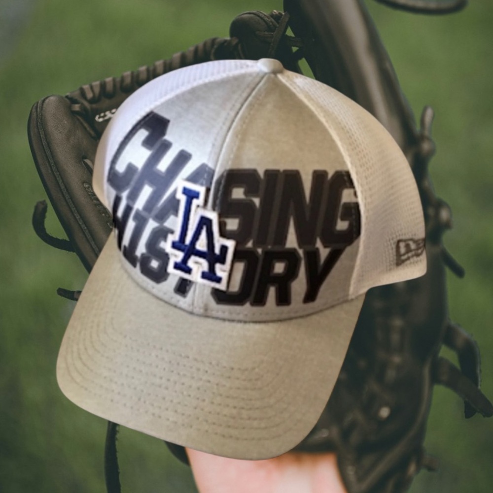 LA Dodgers 2018 Chasing History Post Season Trucker Baseball MLB On Field Cap OS
